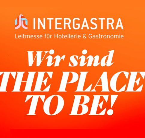 Hintergrund rot/orangener Verlauf, Intergastra Logo und Text.
