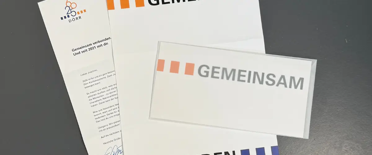 Briefpapier DIN A4 Vorder- und Rückseite, sowie ein Umschlag dazu.